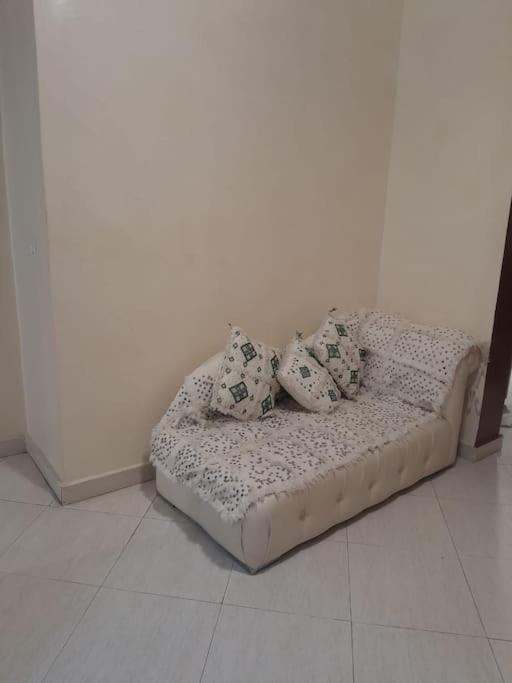Apartment Spacious & Pristine *